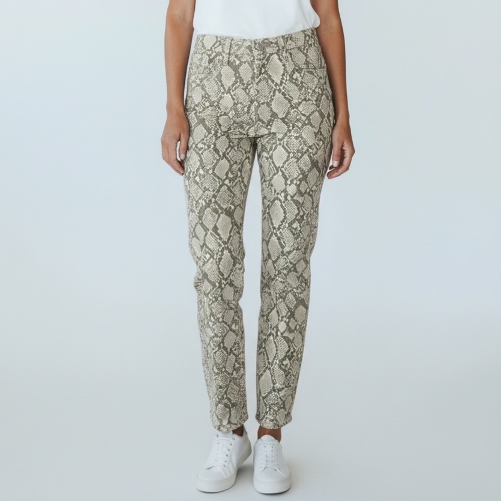 Joe’s jeans The Lara mid rise cigarette snake print jeans
Ladies sz 30 Tan gray